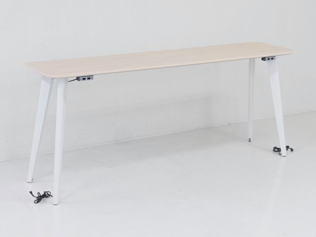 ハイテーブル（電源コンセント２個付き） T-31860 商品写真：オカムラ