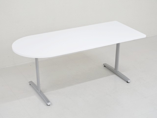 Ｄ型会議テーブル T-33170 商品写真：オカムラ