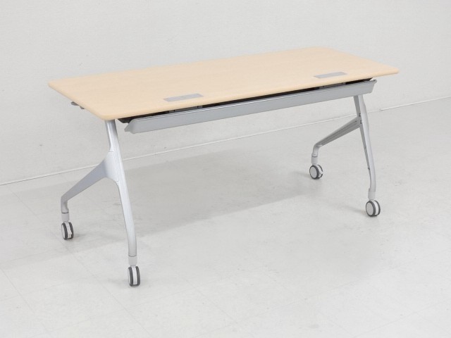 フォールディングテーブル（電源コンセント１個付き） T-33635 商品写真：コクヨ