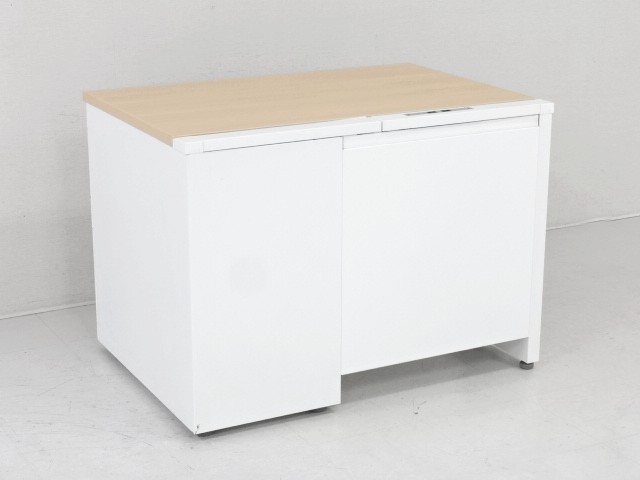 中古｜オカムラ｜アドバンス｜片袖デスク（中央引出し無タイプ
