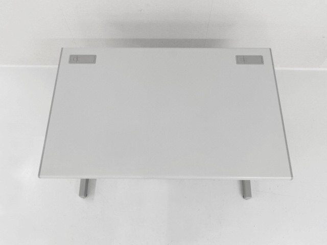 中古｜内田洋行｜フィード｜平デスク（天板厚3．2cm／幕板高さ48  